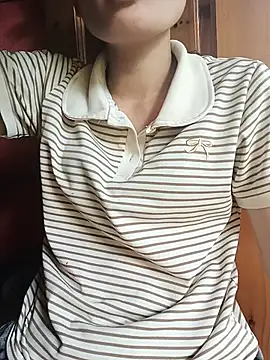 Hilary-123 webcam