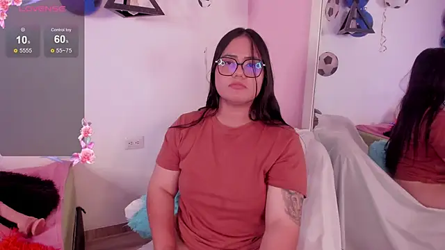 Briana_Goldd webcam
