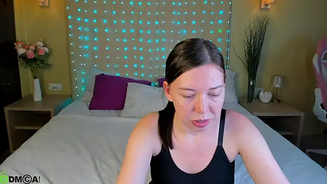 Sandra_Ross live cam on StripChat