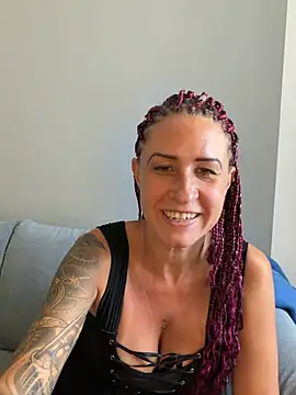 GermanMilfJasmin webcam