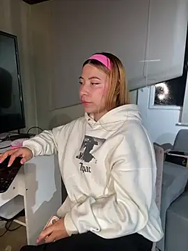 Lindsay_Arygame webcam