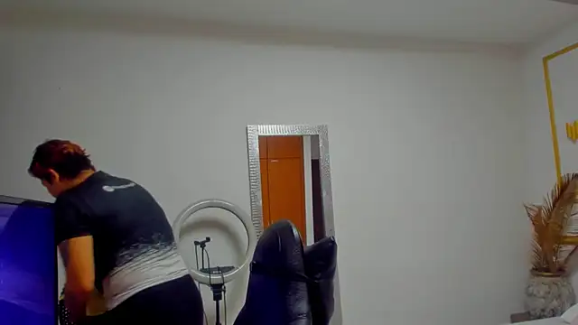 mistress_flame webcam
