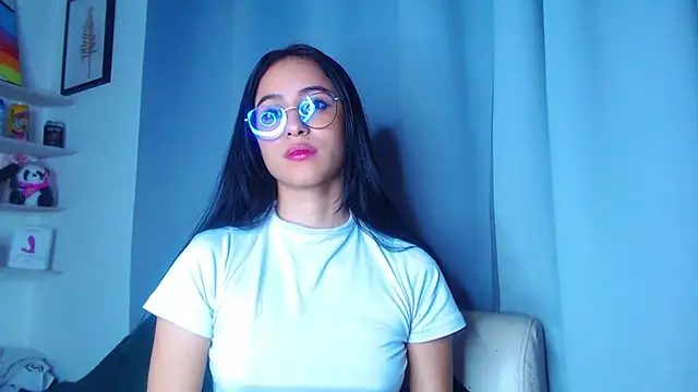 alana_salem webcam