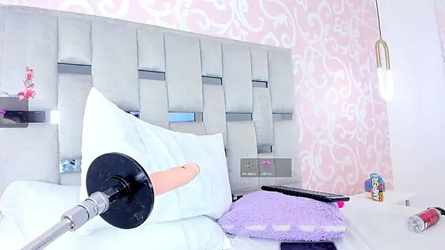 Annie-Vanegas webcam