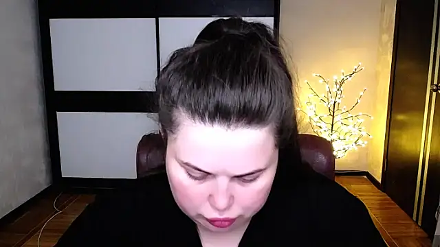 Emily_Mo webcam
