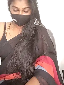 Tamil_Azhaghi webcam
