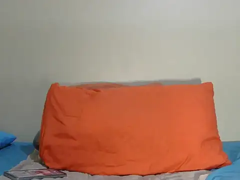 LICKABLETASH98 webcam