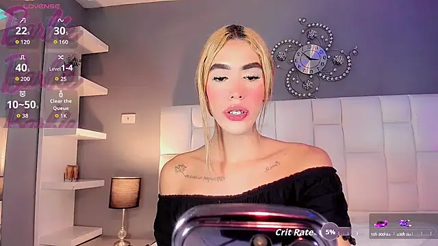 Nikol-hilton webcam