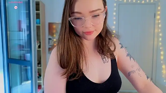 MilenaSaint webcam