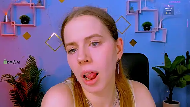 lumi_soft live cam on StripChat
