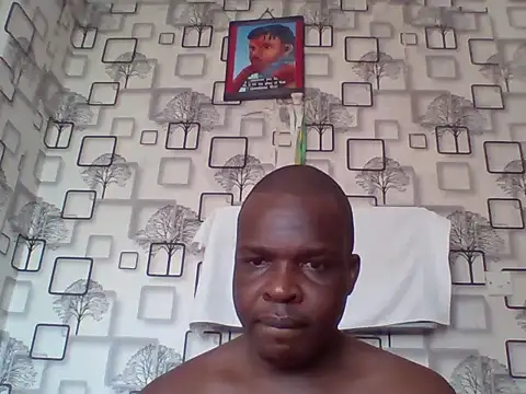 Chumba_001 live cam on StripChat