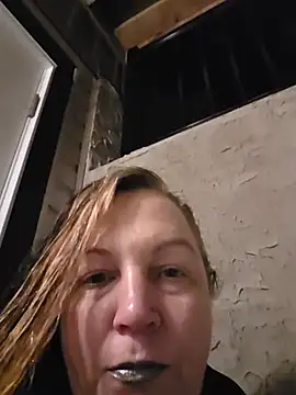 Queenemerald webcam