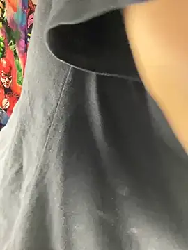 Hailey_Curvy