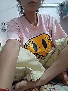 Linda-yiyi webcam