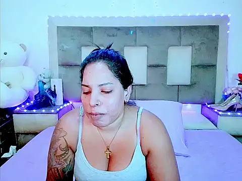 indiantopaz694u webcam