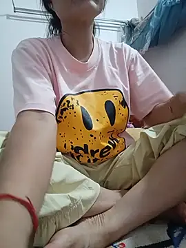 Linda-yiyi webcam