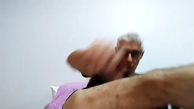 BIGUNCUTHARDCOCK webcam
