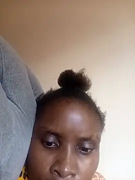 zainabsmile webcam