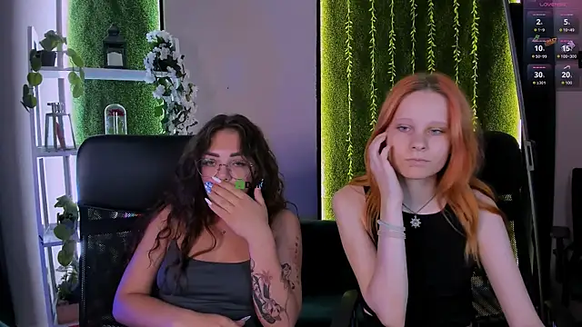 kiki_swan webcam