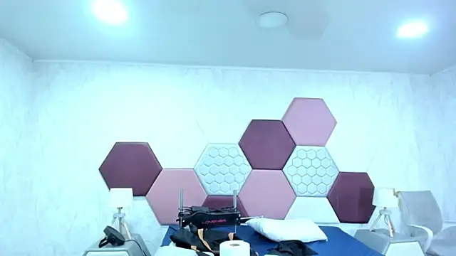 ArielleWilde webcam