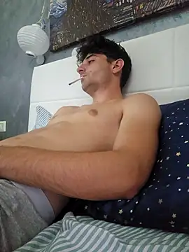 Thelouniost334___ webcam