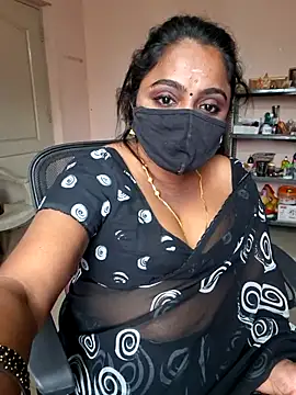 Queen_ilakiya webcam