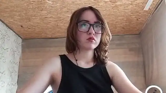 OliviaMoment webcam