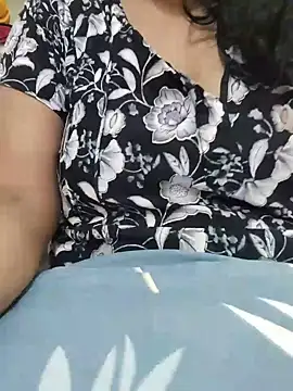 tamil_malluaunty live cam preview on Stripchat