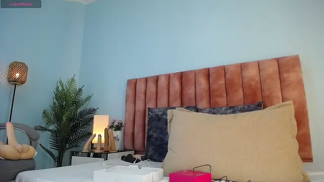 nana_levy webcam
