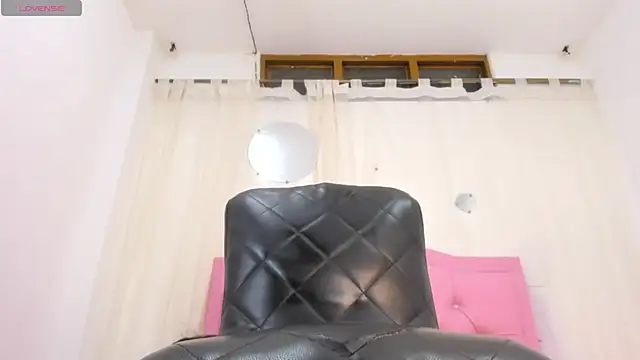 Michellcockxxx webcam