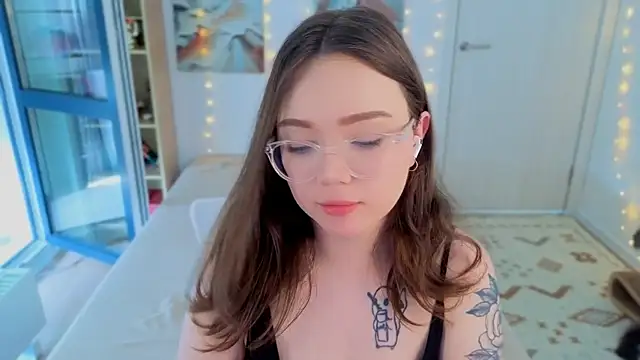 MilenaSaint webcam