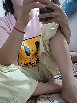 Linda-yiyi webcam