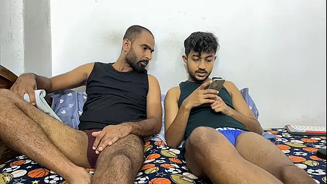 DesiDaddyandSon webcam