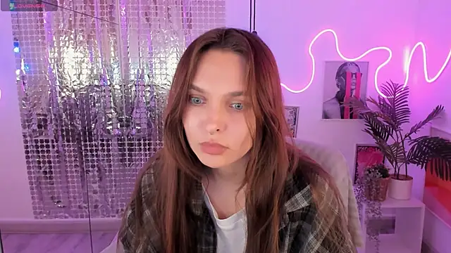 ChloeSunny webcam