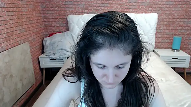 Holliy_Cooper webcam