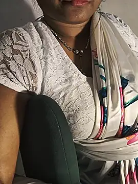 DIRTYSECRET_QUEEN_07 webcam