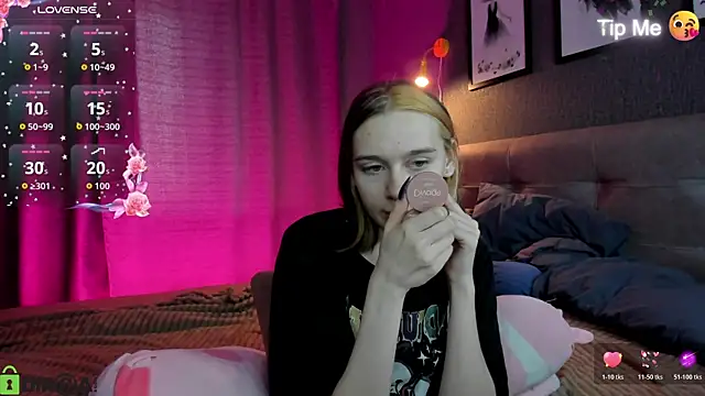 Lesi_Moonie01