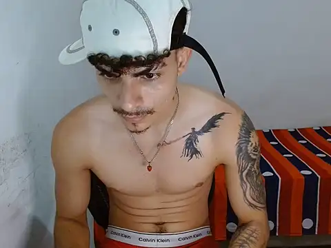 Arzu_08 webcam