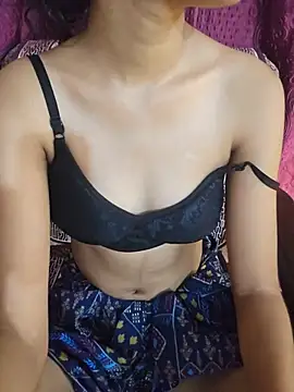 Lusty-Dishuu webcam