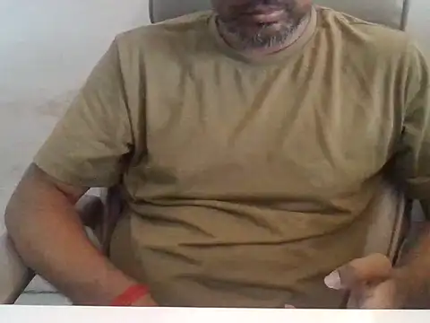 Aloneisbest webcam