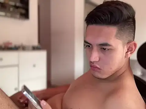 alexandergrey760886 webcam