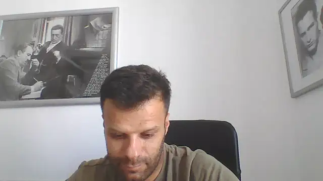 frocetto93 - FROCETTO93's free webcam - UK Sex Cams