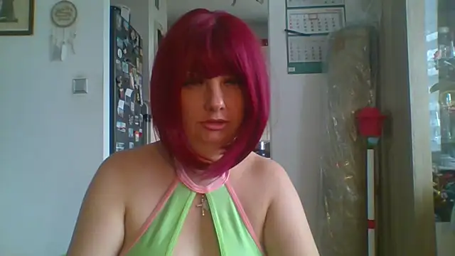 meganflirt - MeganFlirt's free webcam - UK Sex Cams