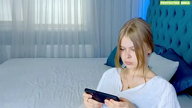 Helena_TVS live cam on StripChat