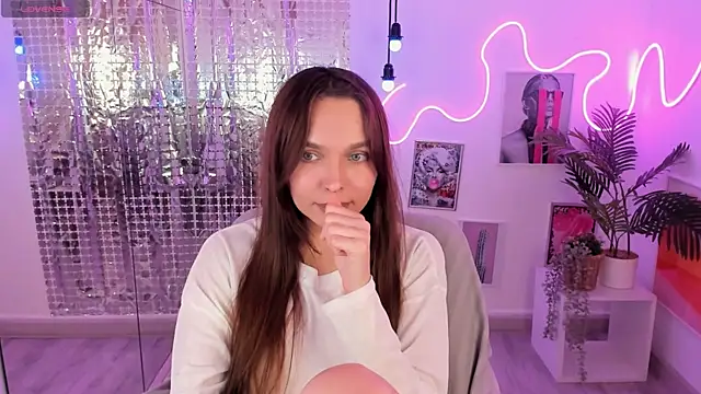 ChloeSunny webcam