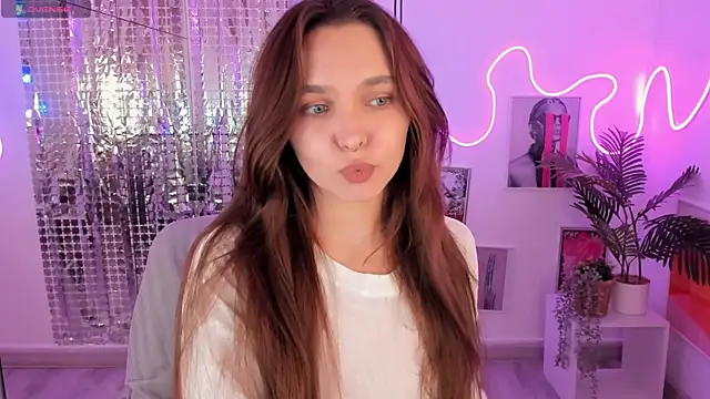 ChloeSunny webcam