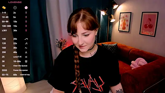 velvet_cherry_ webcam