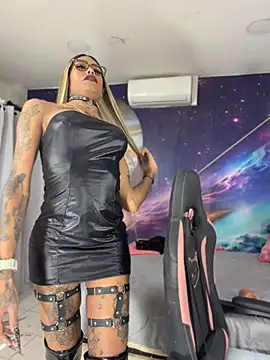 Nella_Dolls webcam