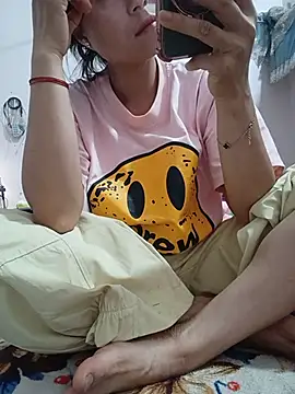 Linda-yiyi webcam