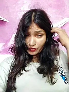 Priyaa_1433 webcam
